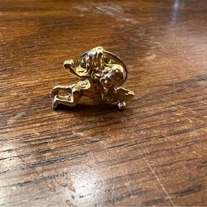 FINAL PRICE-Angel pin